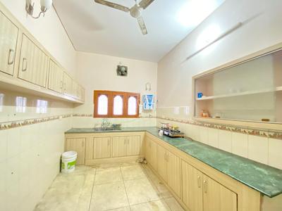 Kitchen Image of Heavens pg in Krishna Nagar, Lucknow