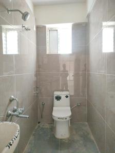 Common Bathroom Image of 1125 Sq.ft 2 BHK Apartment / Flat for sale in Habulus Oakshine, Electronic City Phase 2 Bengaluru for Rs. 5737500