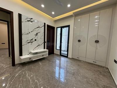 Bedroom Image of 1800 Sq.ft 3 BHK Builder Floor for sale in Punjabi Bagh New Delhi for Rs. 35000000