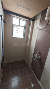 Bathroom Image of 550 Sq.ft 1 BHK Apartment / Flat for rent in Aundh Pune for Rs. 22000