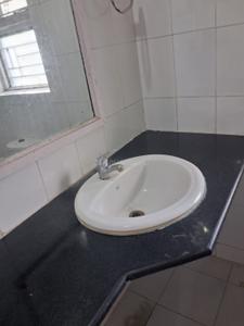 Bathroom Image of 1800 Sq.ft 3 BHK Builder Floor for sale in Uppal Southend, Sector 49 Gurgaon for Rs. 22500000