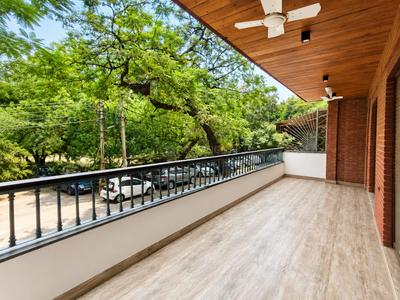 Balcony Image of 1800 Sq.ft 3 BHK Builder Floor for sale in Sarvodaya Enclave New Delhi for Rs. 64900000