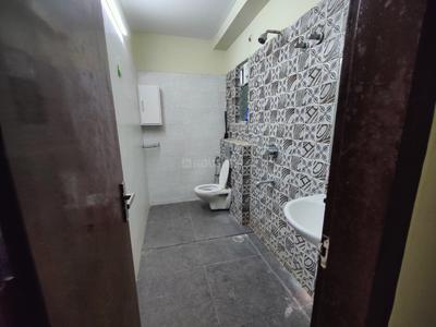 Bathroom Image of 1500 Sq.ft 3 BHK Apartment / Flat for rent in Bankim Nagar Siliguri for Rs. 30000