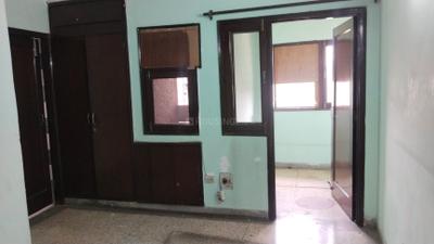 Bedroom Image of 1700 Sq.ft 3 BHK Apartment / Flat for rent in Parivar Apartments, Patparganj New Delhi for Rs. 45000