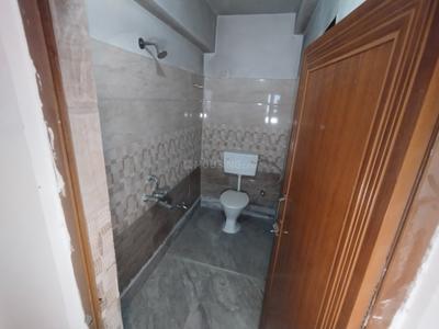 Bathroom Image of 1007 Sq.ft 2 BHK Apartment / Flat for sale in Chinar Park Kolkata for Rs. 4632200