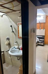 Bathroom Image of 1365 Sq.ft 3 BHK Apartment / Flat for rent in Karnani Reema Residency, Borivali West Mumbai for Rs. 85000