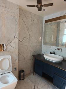 Bathroom Image of 3200 Sq.ft 4 BHK Builder Floor for rent in Selling Sunset South City 1, Sector 41 Gurgaon for Rs. 170000