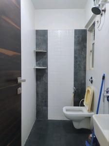 Common Bathroom Image of 550 Sq.ft 1 BHK Apartment / Flat for sale in Gurukrupa Marina Enclave, Malad West Mumbai for Rs. 11500000