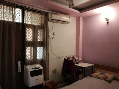 Bedroom Image of 1080 Sq.ft 3 BHK Builder Floor for sale in New Ashok Nagar New Delhi for Rs. 8000000