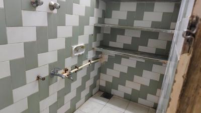 Bathroom Image of 720 Sq.ft 1 BHK Builder Floor for rent in Gotri Vadodara for Rs. 11000