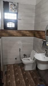 Universal Enclave Bathroom Two 3