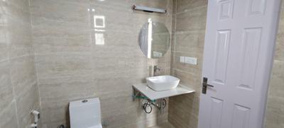 Bathroom Image of 1183 Sq.ft 2 BHK Apartment / Flat for rent in Supertech Cape Town, Sector 74 Noida for Rs. 32000