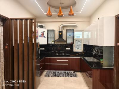Kitchen Image of 1600 Sq.ft 3 BHK Builder Floor for sale in GMS Road Dehradun for Rs. 10500000