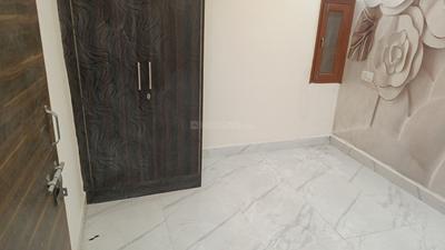 Bedroom Image of 725 Sq.ft 3 BHK Builder Floor for sale in Dwarka Mor New Delhi for Rs. 4500000
