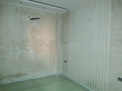Bedroom Image of 630 Sq.ft 2 BHK Builder Floor for sale in Mukherjee Nagar New Delhi for Rs. 4600000