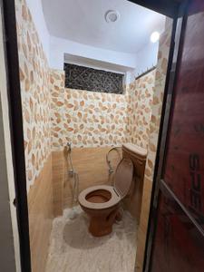 Bathroom Image of 300 Sq.ft 1 RK Builder Floor for rent in Husainganj Lucknow for Rs. 11000