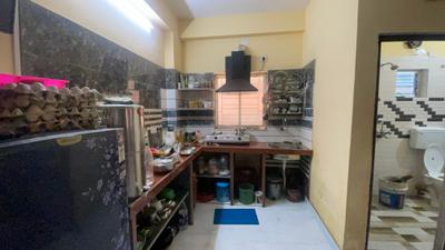 Kitchen Image of 657 Sq.ft 2 BHK Apartment / Flat for sale in Keshtopur Kolkata for Rs. 2400000