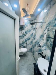 Bathroom Image of 367 Sq.ft 1 RK Apartment / Flat for rent in DLF Capital Green III by DLF, Moti Nagar New Delhi for Rs. 24000