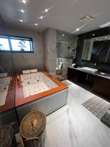 Kitchen Image of 2000 Sq.ft 3 BHK Apartment / Flat for rent in Habsiguda Hyderabad for Rs. 42000