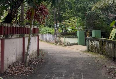 Image of 627 Sq.ft Residential Plot / Land for sale in Peringavu, Thrissur for Rs. 14700000