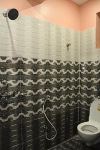 Bathroom Image of 1000 Sq.ft 2 BHK Apartment / Flat for rent in Bilasi Town Deoghar for Rs. 12500