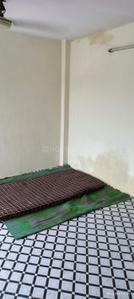 Bedroom Image of 300 Sq.ft 1 RK Builder Floor for rent in Kalkaji New Delhi for Rs. 8200