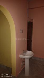 Bathroom Image of 500 Sq.ft 1 BHK Apartment / Flat for rent in Dum Dum Kolkata for Rs. 7000