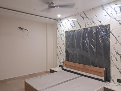 Bedroom Image of 1800 Sq.ft 3 BHK Builder Floor for sale in Paschim Vihar New Delhi for Rs. 40000000