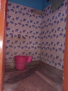 Bathroom Image of 288 Sq.ft 1 RK Builder Floor for rent in Sector 5 Rohini New Delhi for Rs. 7500