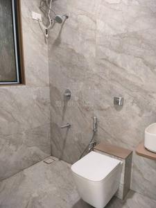 Bathroom Image of 750 Sq.ft 2 BHK Apartment / Flat for sale in Vile Parle West Mumbai for Rs. 34000000
