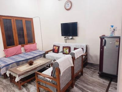 Hall Image of 1800 Sq.ft 2 BHK Builder Floor for rent in Gomti Nagar Lucknow for Rs. 25000