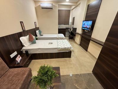 Hall Image of 300 Sq.ft 1 RK Apartment / Flat for rent in Vijay Nagar Indore for Rs. 11000