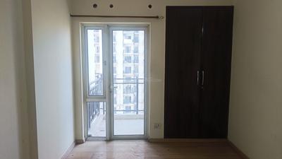 Bedroom Image of 1750 Sq.ft 3 BHK Apartment / Flat for sale in DLF Capital Greens Phase 1 And 2, Karampura New Delhi for Rs. 28000000