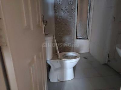 Bathroom Image of 1505 Sq.ft 3 BHK Apartment / Flat for rent in Supertech Cape Town, Sector 74 Noida for Rs. 30000