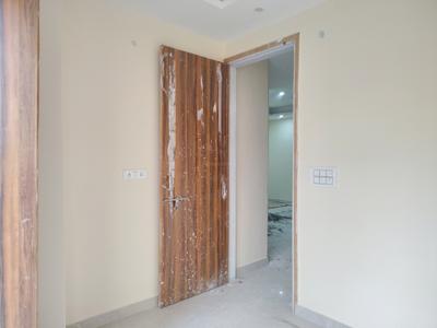 Bedroom Image of 900 Sq.ft 3 BHK Apartment / Flat for sale in Khanpur New Delhi for Rs. 5900000