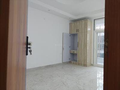 Bedroom Image of 2100 Sq.ft 4 BHK Apartment / Flat for sale in Sector 104 Noida for Rs. 7500000