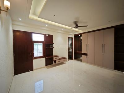 Bedroom Image of 3200 Sq.ft 4 BHK Builder Floor for sale in Vasundhara Ghaziabad for Rs. 34000000