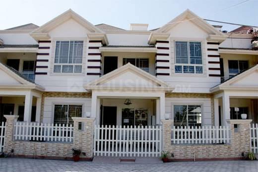 SDC Swadesh Red Square Main Image 1