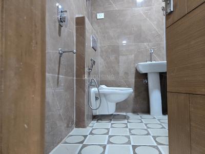 Bathroom Image of 1100 Sq.ft 2 BHK Apartment / Flat for sale in Sector 122 Noida for Rs. 3525000