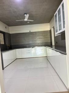 Kitchen Image of 4852 Sq.ft 4 BHK Apartment / Flat for rent in Zaveri Amara, Bodakdev Ahmedabad for Rs. 150000