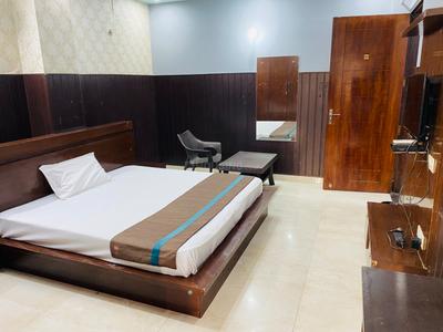 Bedroom Image of Urbanroomz Coliving PG in Sector 44, Gurgaon