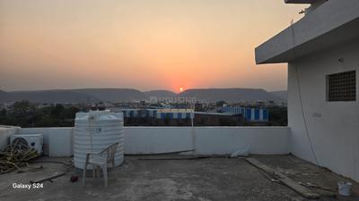 Balcony Image of Jaiyant PG in Jamdoli, Jaipur