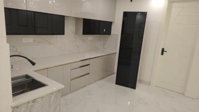 Kitchen Image of 1600 Sq.ft 3 BHK Apartment / Flat for sale in Sector 104 Noida for Rs. 7400000