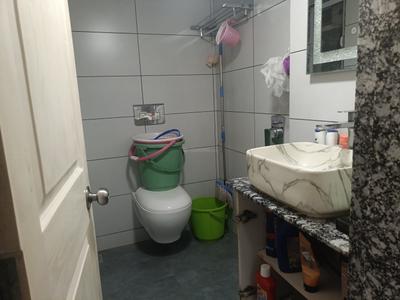 Bathroom Image of 550 Sq.ft 1 BHK Apartment / Flat for sale in Virat Tower, Kalwa Thane for Rs. 7100000