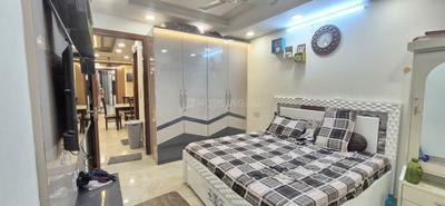 Bedroom Image of 1650 Sq.ft 3 BHK Builder Floor for sale in Shahdara New Delhi for Rs. 14000000