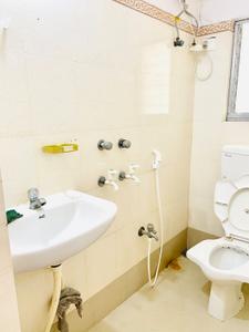 Bathroom Image of 1300 Sq.ft 3 BHK Apartment / Flat for sale in Nayabad Kolkata for Rs. 6200000