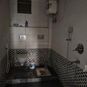 Bathroom Image of 2200 Sq.ft 4 BHK Apartment / Flat for rent in Saraidhella Dhanbad for Rs. 22000