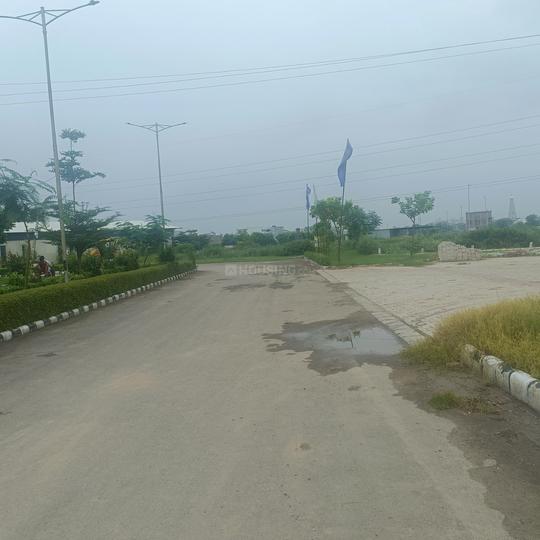 Signature Lake City Main Image 1