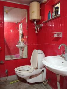 Bathroom Image of 3600 Sq.ft 5 BHK Independent House for sale in Jadavpur Kolkata for Rs. 12000000