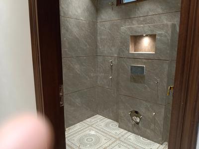 Image of 1600 Sq.ft 4 BHK Builder Floor for rent in Sector 24 Rohini, New Delhi for Rs. 30000